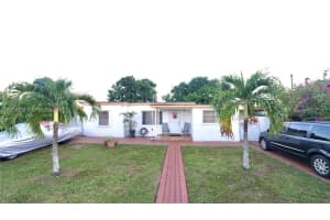 334 W 36th Ter Hialeah, FL 33012 - MLS#A11928326