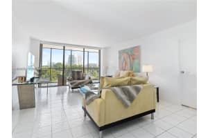 20379 W Country Club Dr 536 Aventura, FL 33180 - MLS#A11928334