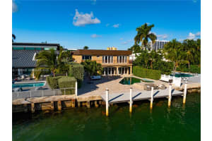 1500 S Treasure Dr North Bay Village, FL 33141 - MLS#A11928353