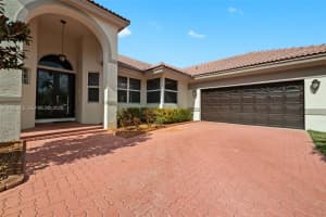 600 E Cypress Pointe Dr E, Pembroke Pines 600 E Cypress Pointe Dr E, Pembroke Pines
