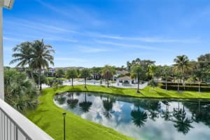 2600 S University Dr 326, Davie