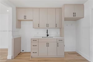 608 Nw 6th Ct Hallandale Beach, FL 33009 - MLS#A11928376