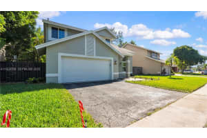 3256 Nw 123rd Ter, Sunrise