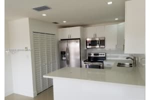 13231 Sw 17th Ln 21-8, Miami