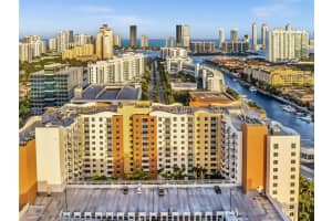 18800 Ne 29th Ave 822, Aventura