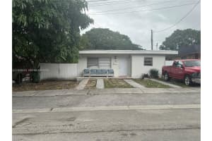 1032 Sw 10th Street, Miami