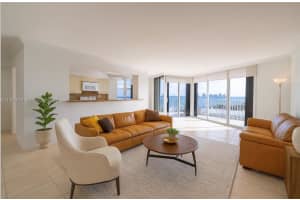 4000 Towerside Ter 908, Miami