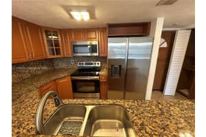 8301 Sw 142nd Ave C201, Miami