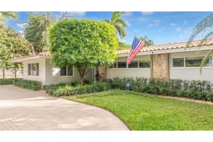 360 Menores Ave Coral Gables, FL 33134 - MLS#A11928548