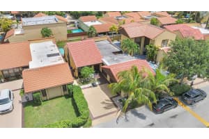 1057 Ne 202nd Ln Miami, FL 33179 - MLS#A11928556