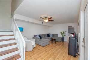 11006 N Harmony Lake Cir Davie, FL 33324 - MLS#A11928558