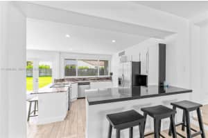 8995 Sw 158th St Palmetto Bay, FL 33157 - MLS#A11928568