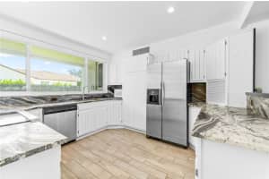 8995 Sw 158th St Palmetto Bay, FL 33157 - MLS#A11928568