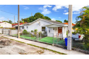 301 NW 23rd Ave, Miami, FL 33125, - MLS#A11928618