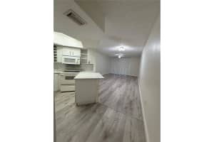 B, 8353 Lake Dr APT 107, Doral, FL 33166, - MLS#A11928619