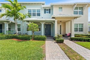 1030 Eucalyptus Dr Unit 2, Hollywood, FL 33021, Sold 02/04/26