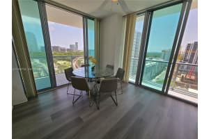 79 SW 12th St Apt 1701-S, Miami, FL 33130, - MLS#A11928759