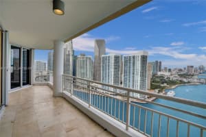 848 Brickell Key Dr 3206, Miami