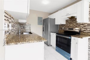 1333 S Dixie Hwy 222 Deerfield Beach, FL 33441 - MLS#A11928922