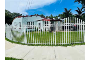 2045 NW 34th St, Miami, FL 33142, - MLS#A11928937