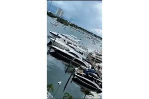 7904 West Dr 315, North Bay Village