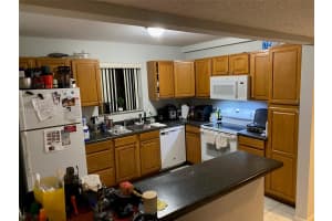 419 Lakeview Dr 201 Weston, FL 33326 - MLS#A11928973