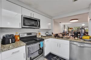 3592 Nw 83rd Ln Sunrise, FL 33351 - MLS#A11928977