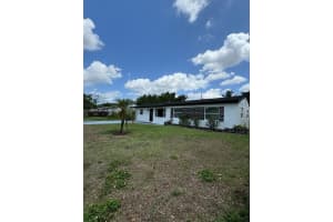 4529 Sw 24th St Fort Lauderdale, FL 33317 - MLS#A11928979