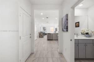 17042 Sw 1st St Pembroke Pines, FL 33027 - MLS#A11928989