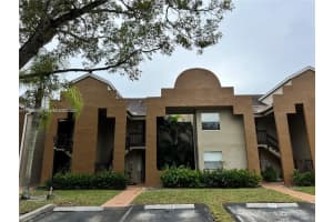 665 Sw 113th Way 665, Pembroke Pines