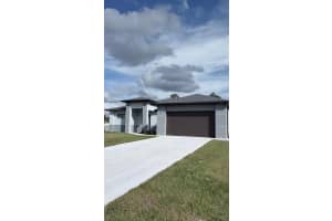922 Richmond Ave N, Lehigh Acres, FL 33972, - MLS#A11929045