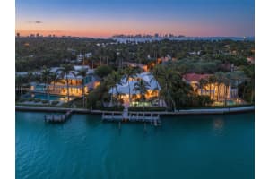 84 Lagorce Cir, Miami Beach, FL 33141, - MLS#A11929063