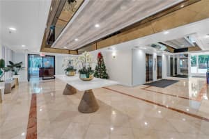 3200 Collins Ave 12-8 Miami Beach, FL 33140 - MLS#A11929070