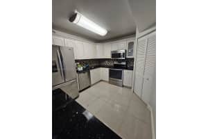 9273 Collins Ave APT 408, Surfside, FL 33154, - MLS#A11929076