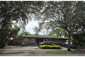 MLS# A11929095, North Miami Beach, Florida 33162