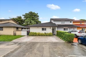 1071 W 37th St Hialeah, FL 33012 - MLS#A11929115