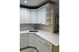 8650 SW 67th Ave APT 1028, Miami, FL 33143, Sold 01/15/26