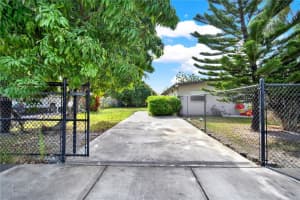 14310 Sw 271st Ter Homestead, FL 33032 - MLS#A11929164