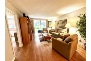 8990 S Hollybrook Blvd 108 Pembroke Pines, FL 33025 - MLS#A11929182