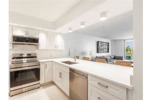 5701 Collins Ave 307 Miami Beach, FL 33140 - MLS#A11929193