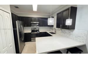 14962 Sw 9th Ter, Miami