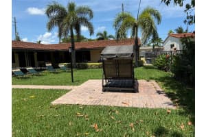 811 Ne 10th St 5 Hallandale Beach, FL 33009 - MLS#A11929207