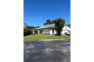 6201 Portsmouth Ln, Davie
