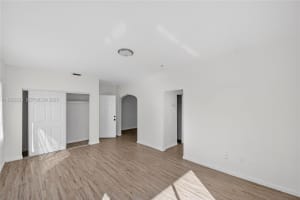 1220 Marseille Dr 8 Miami Beach, FL 33141 - MLS#A11929226