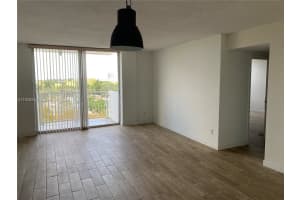 2000 Ne 135th St 710 North Miami, FL 33181 - MLS#A11929234