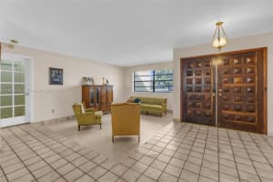 13312 Nw 1st Ter Miami, FL 33182 - MLS#A11929238