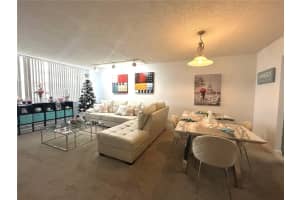 1100 Saint Charles Pl 620 Pembroke Pines, FL 33026 - MLS#A11929283