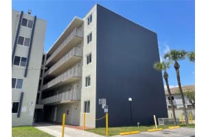 10090 Nw 80th Ct 1401 Hialeah Gardens, FL 33016 - MLS#A11929292