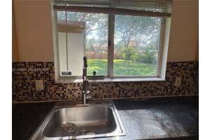 2522 Ne 184th Ter . North Miami Beach, FL 33160 - MLS#A11929302