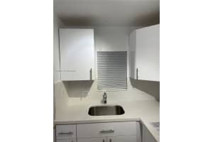 MLS# A11929314, Hollywood, Florida 33020